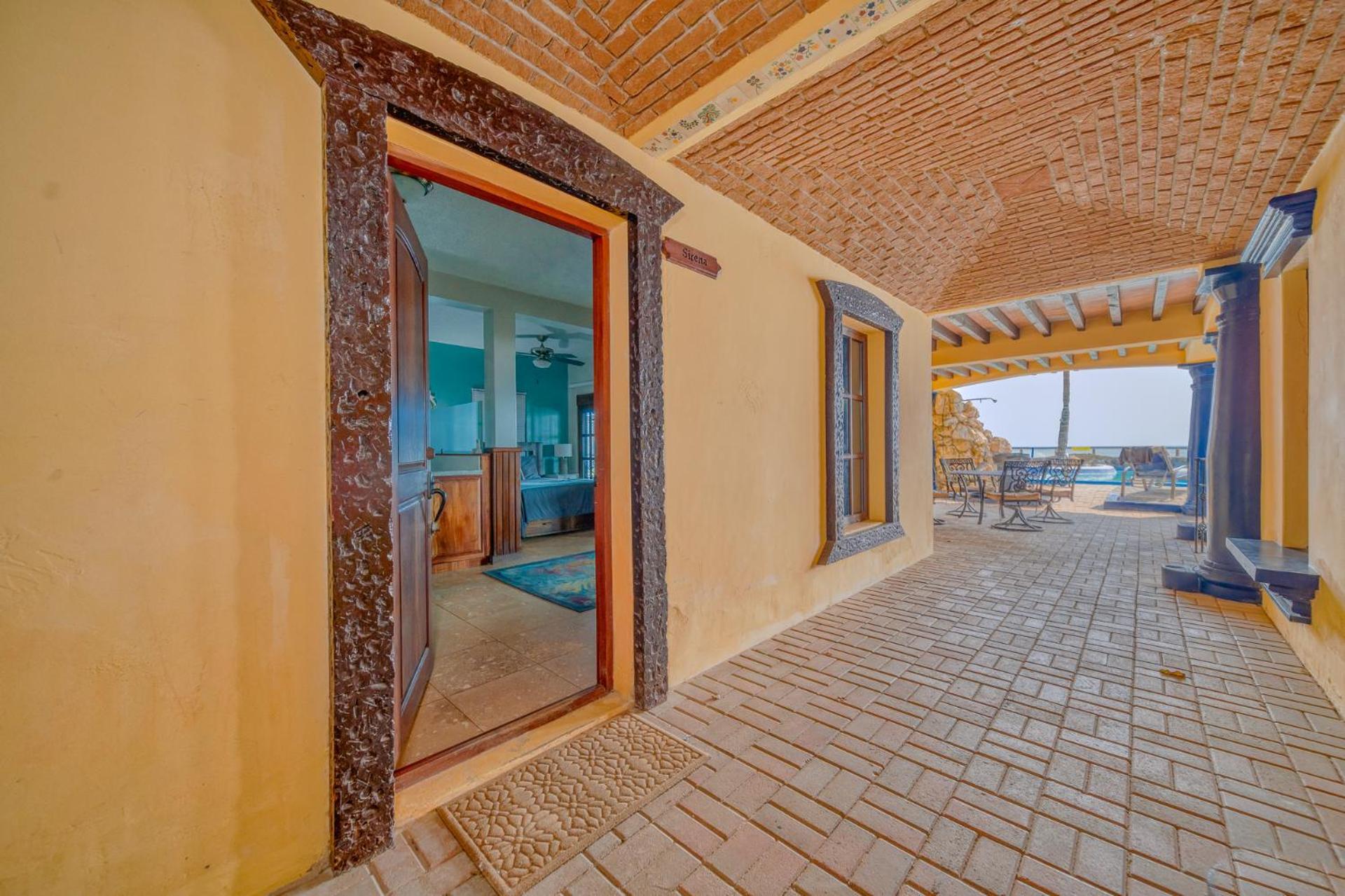 Hotel Caribe Tesoro West Bay Exterior foto
